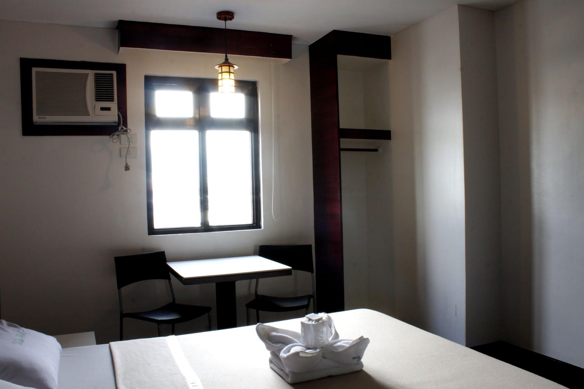 Vista Hotel Cubao Quezon City Extérieur photo