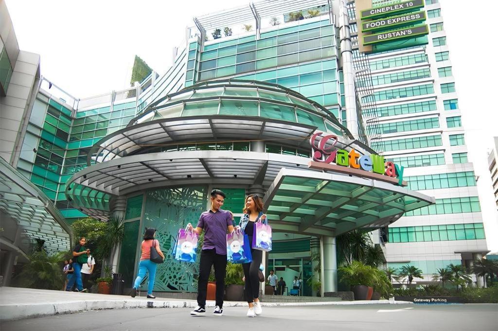 Vista Hotel Cubao Quezon City Extérieur photo