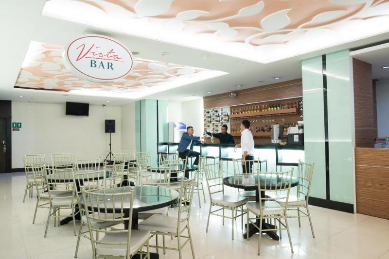 Vista Hotel Cubao Quezon City Extérieur photo